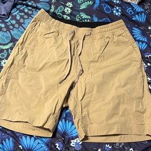 Khaki lululemon shorts